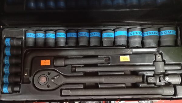 CAJA DE HERRAMIENTAS DE 24 PIEZAS - Imagen 2