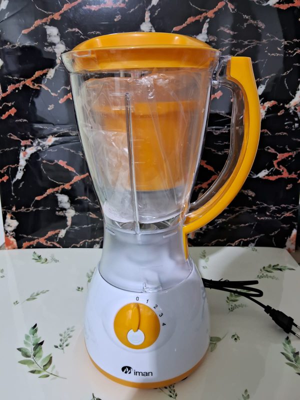 LICUADORA DE PLASTICO CON PICATODO