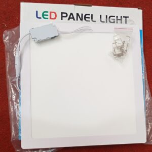 FOCO LED DE EMPOTRAR 24 W CUADRADO