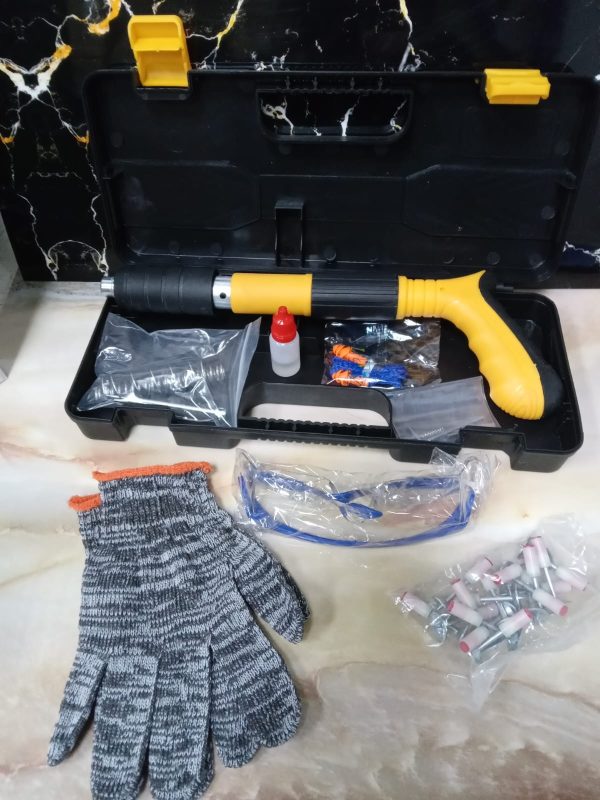 PISTOLA DE CLAVO AGUSTABLE