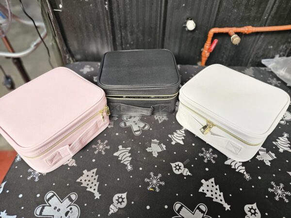 MALETA ORGANIZADORA DE MAQUILLAJE CON ESPEJO LED - Imagen 2