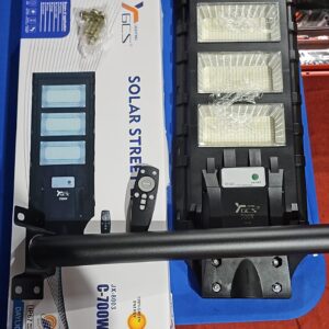 FOCO SOLAR DE 700W CON PEDESTAL